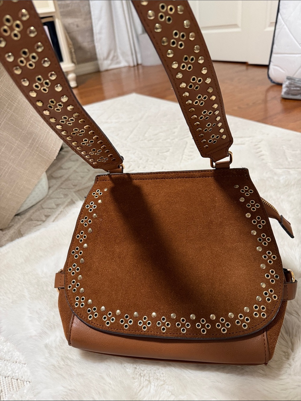 Brown faux Suede and leather Eyelet Crossbody Bag with gold studded Strap - Picture 5 of 5